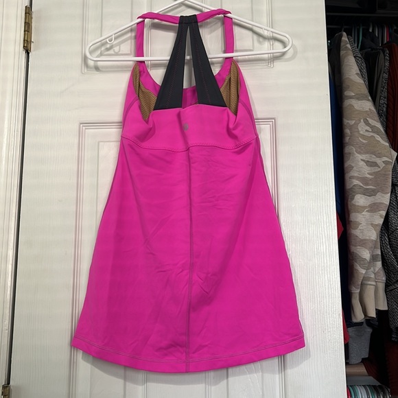 Lululemon Scoop Neck Tank - Picture 3 of 3